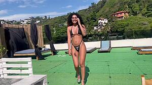 Married 18-Year-Old Loses Phone Leaking Beach Fuck Videos