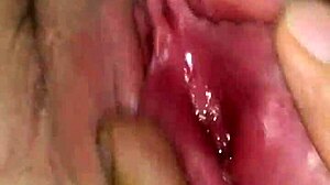 护士和病人分享内衣亲密时刻