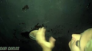 Fui Com Minha Amiga No Glory Hole Da Casa De Swing Estavamos Com Muito Tesao