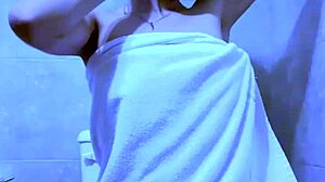 Lolyta Rica in a solo performance