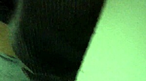 越南厕所偷拍隐藏摄像头预告