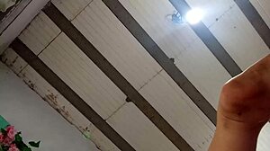 Metiendome mi dildo mas gordo por el culito