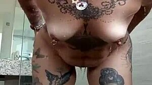 danabarzagli, while i'm alone, i touch myself so nicely