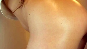 浪18+妹被老头手撸颜射高潮