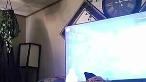 i'm playin with myself in panties with goldielox