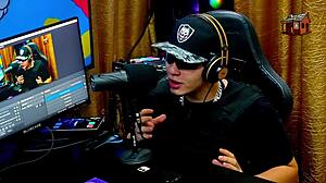 geisy dk shows tattoo and gets fucked doggy in barraco