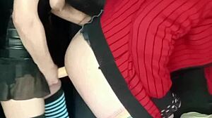 Does this brunette milf Lola peg big cock with strap on?