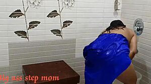 为什么印度出轨妻子弯腰后入式操深喉与仆人？