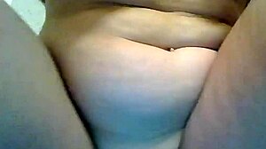 Jessica Ryan和Chloe Surreal湿女同磨穴坐脸舔光屄