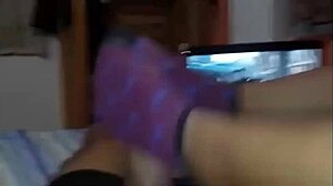 mis pies y mi boca la puerta a un placer que solo yo puedo abrir para ti