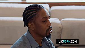 Whitney Wright火辣混血四人行？