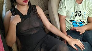 印度女友危险的车震变成大鸡巴射精狂欢，肮脏肛交快战！