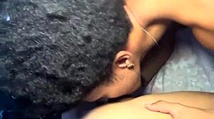 我赢了牌局，让他从后面操我弯腰的大屁股