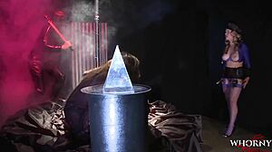 WhornyFilms警察与蒙面男硬核三人行