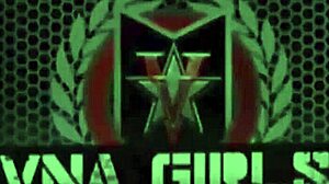 性感金发美女Skylar Snow，你狗爬式吸吮后肛交射精和大奶子亲吻？