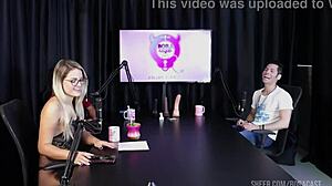 乔乔和布鲁娜·卡洛斯内衣高潮喷水超激烈