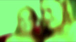 Gwen Diamond和Cali Cassidy，你们是妓女吗？