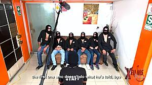 Peruanos pasan casting porno y se cogen a ricas extranjeras