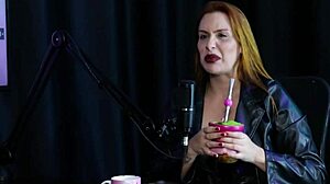 麦莎普拉沃透明红内衣BDSM臣服探索