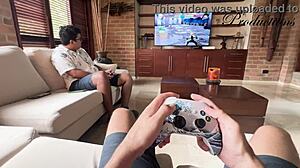 老MILF勾引朋友无套内射