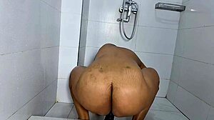 Squirting And Getting Messy In The Shower