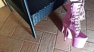 Sitting in pantyhose and high heels 😘