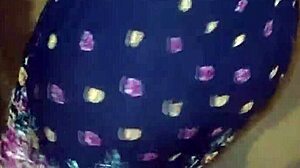 Mature milf flashing in Lima streets