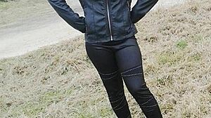 Nansi Gypsy Receives Fantasy Cumshot Tribute