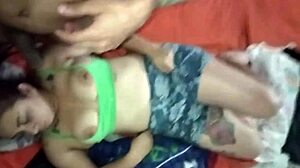 she gives me cum on my face, so delicious and loved in blowbang