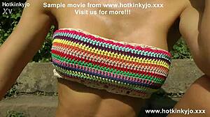 Hotkinkyjo self-fists her ass and prolapses at castle stairs.