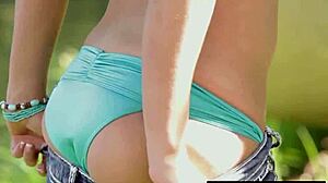 Kellie Smith, Strip That Bikini Off!