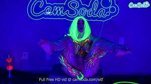 Jewelz Blu does a body paint masturbation show.