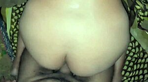 Hey, This Hot Indian Babe Loves Black Cock! 😍