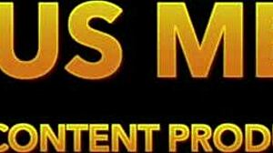 金发Taissia Shanti剃毛逼肛拳扩张