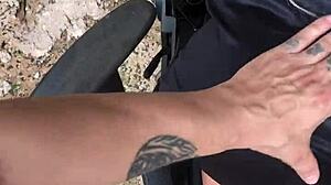 Mulher Presenteia Marido Com Inteirada Loirinha Sex Toy, Cute Latina Gets Assfucked Outdoors In Public