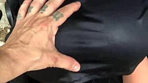 Mulher Presenteia Marido Com Inteirada Loirinha Sex Toy, Cute Latina Gets Assfucked Outdoors In Public