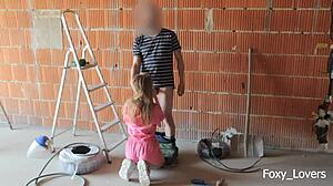 我在工地工作时差点被抓到和同事出轨