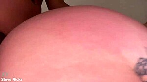 BGG三人行 - 喷水荡妇与假阳具性爱 Steve Rickz Chloe Kreams Faye Noir