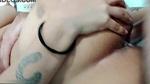 i'm a horny stepsister wantin dick n gettin fucked by my stepbro