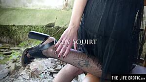 She masturbates until she squirts a fountain of hot pee