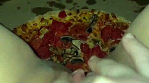 amateur arabian snowwhite masturbates with food in los angeles!