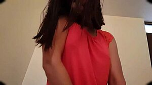 esposa infiel miranda salazar hablando por teléfono mientras monta la verga de su jefe