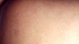 Mi Novia Me Hace Venir En El Ba�o Con Una Mamada Que Le Doy