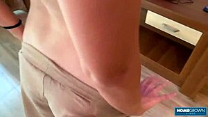 Blondie lolipop has her facial done by hunk mark pirson.