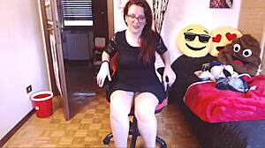 Your Beautiful Italian Stepmother Has Crazy Orgasms At The Computer Desk With Huge Squirting Action!