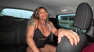 no carro com lukas zaad anne cristalli... cuzinho apertado e leite no bico, oh man i think i messed up the squirting part