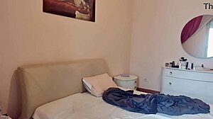 i'm this gostosa safada cleanin' the room without panties, showin' off my big ass and natural tits while masturbatin' in fetish style