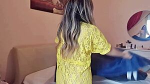 i'm this gostosa safada cleanin' the room without panties, showin' off my big ass and natural tits while masturbatin' in fetish style