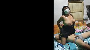 Mi Hermanastra Se Me Sube En Mi Pecho Se Quita El Calzon Y Me Chupa El Pene Yo Le Chupo La Vagina Y Tiene Orgasmos Intensos