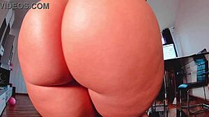 sizzling hot shorts tease with big ass and curvy jeans